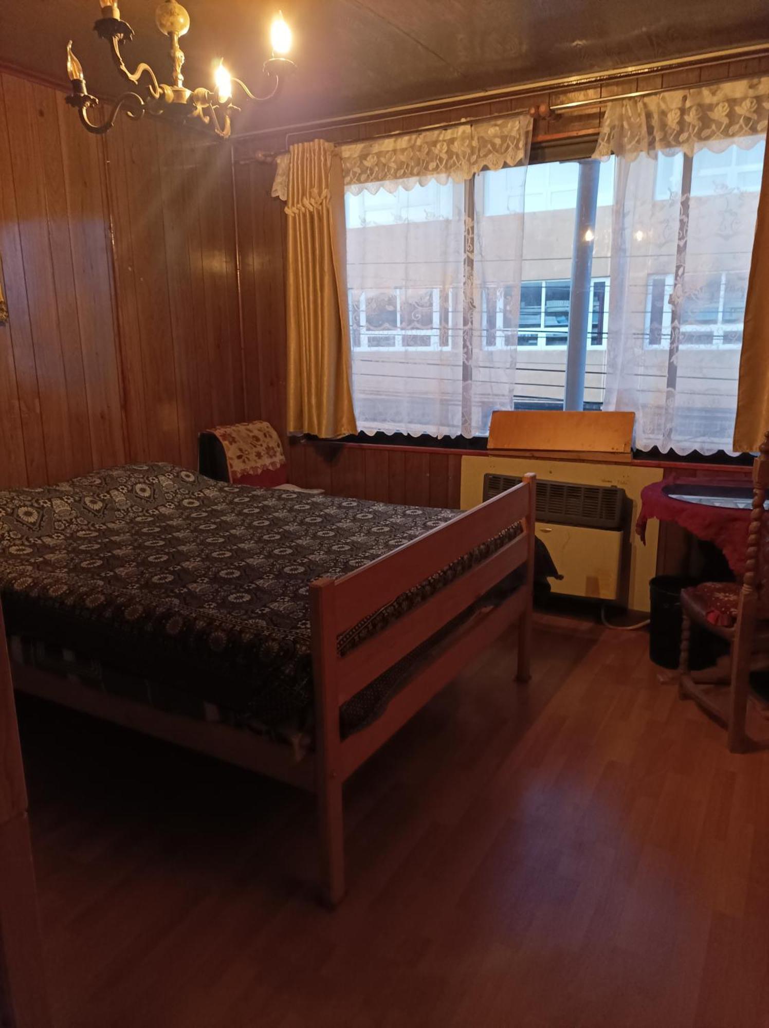 Homestay Family House Del Rey *